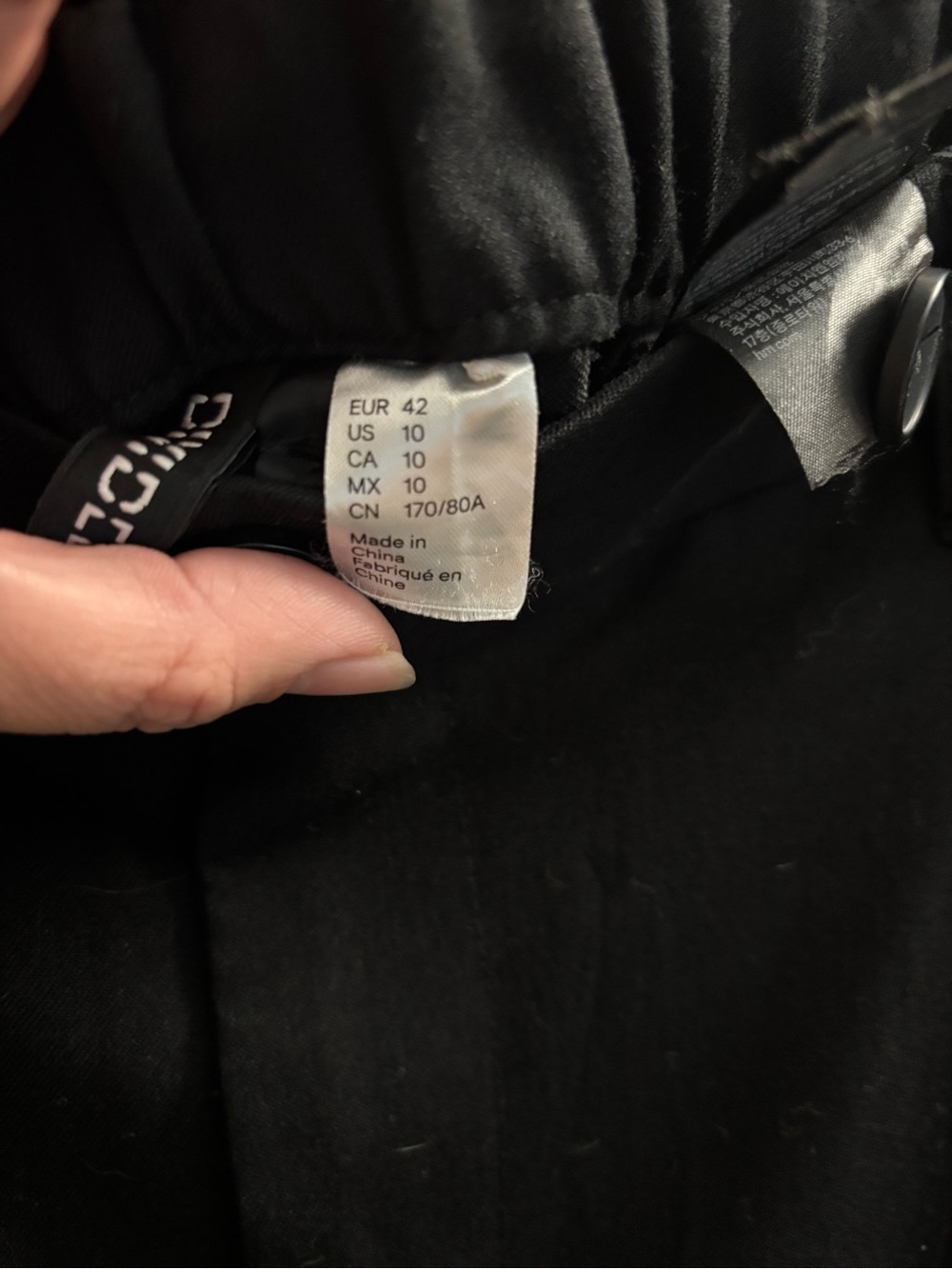 H&M Black Wide-Leg Trousers for Women - Picture 3 of 5